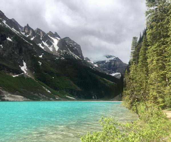 Lake Louise Full-Day Hiking Experience – Alberta, Canada