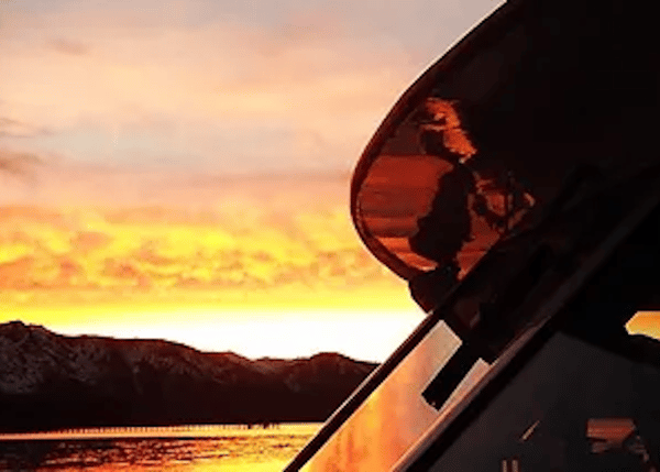 Lake Tahoe: Scenic Sunset Cruise with Drinks and Snacks – Lake Tahoe, California