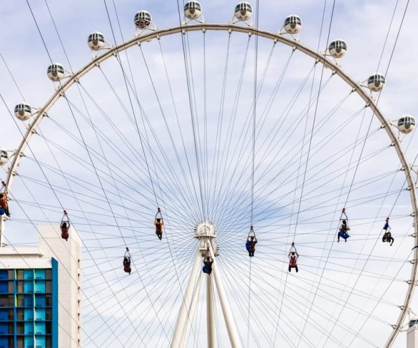 Las Vegas: FLY LINQ Zipline Ticket – Paradise, Nevada