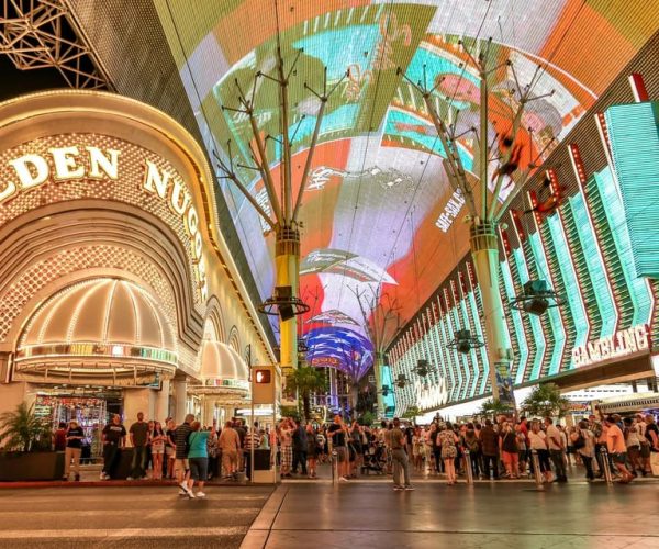 Las Vegas: Fremont Street Walking Tour by Night – Las Vegas, Nevada