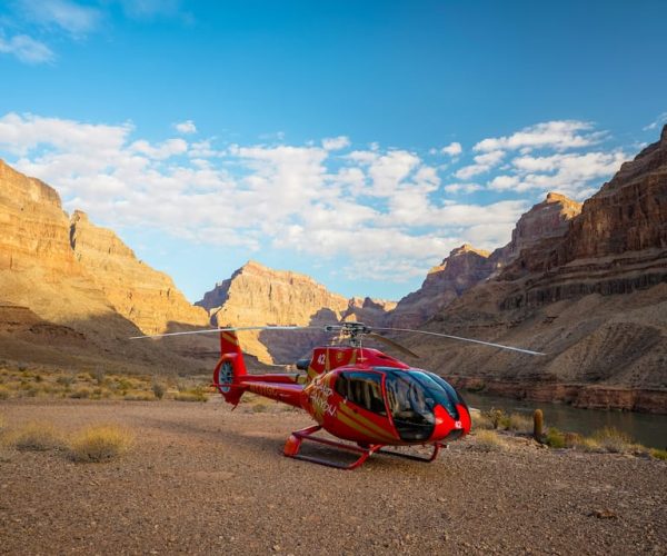 Las Vegas: Grand Canyon Helicopter Landing Tour – Grand Canyon West Rim, Arizona