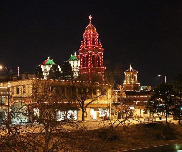 Magical Kansas City Christmas Stroll – Kansas City, Missouri