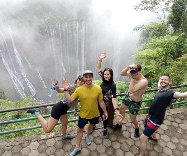 Malang: Tumpak Sewu Waterfall Trekking – Tumpak Sewu Waterfall, Indonesia