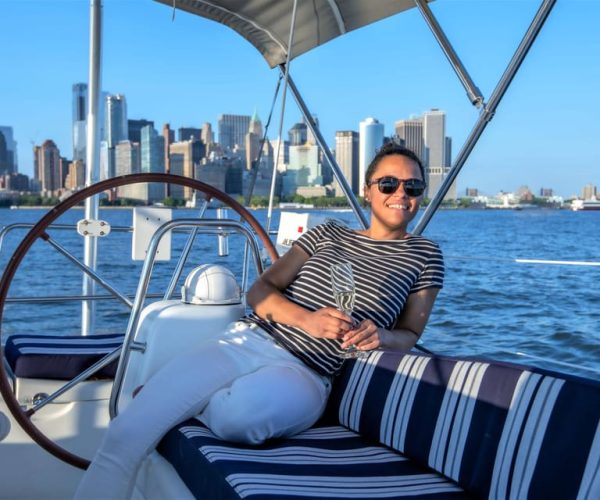 Manhattan: Private Luxury Sailing Tour to Statue of Liberty – New York City, New York