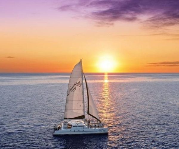 Maui: Alii Nui Luxury Catamaran Makani Sunset Sail – Hawaii, Hawaii