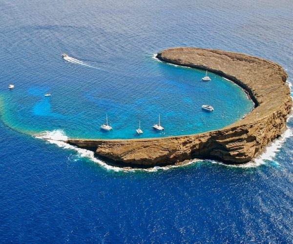 Maui: Molokini Snorkel and Performance Sail with Lunch – Hawaii, Hawaii