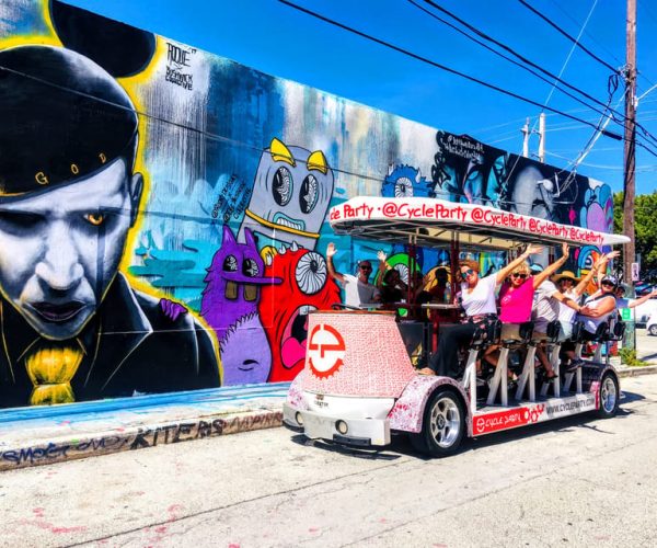 Miami: Wynwood Party Bike Bar Crawl – Miami, Florida