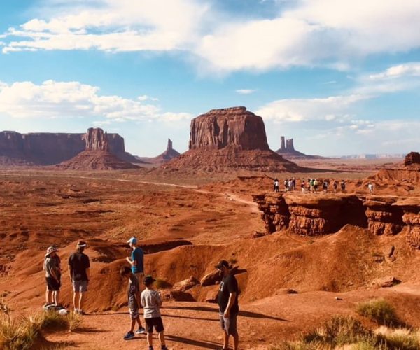 Monument Valley: Backcountry Jeep Tour with Navajo Guide – Sun’s Eye, Utah