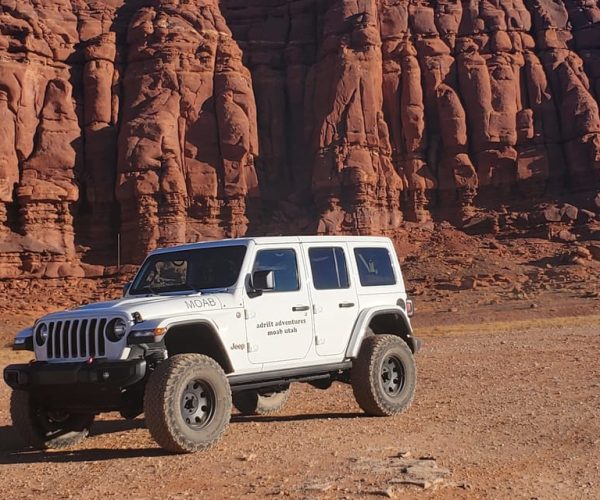 Morning Canyonlands Island In The Sky 4×4 tour – Canyonlands National Park, Utah