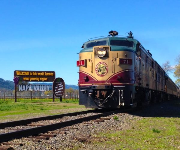 Napa Valley Wine Train: Gourmet Express Lunch or Dinner – Napa, California