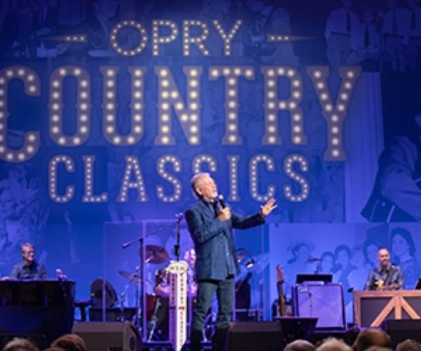 Nashville: Opry Country Classics Show at the Grand Ole Opry – Nashville, Tennessee