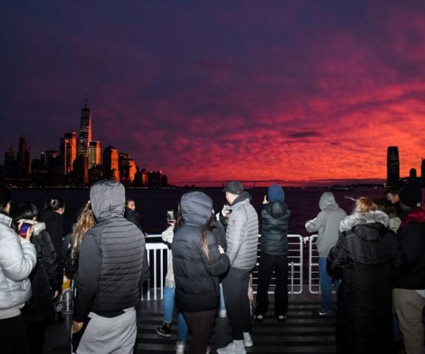 New York City: Sunset to Night Lights City Skyline Cruise – New York City, New York