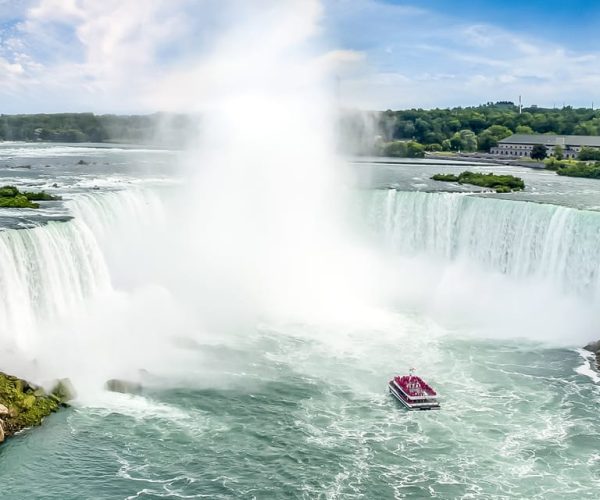 Niagara Falls, Canada: Boat Tour & Journey Behind the Falls – Ontario, Canada