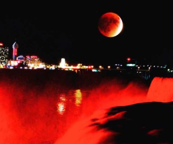 Niagara Falls, USA: Lights Show and Fireworks Tour by Bus – Niagara Falls, New York