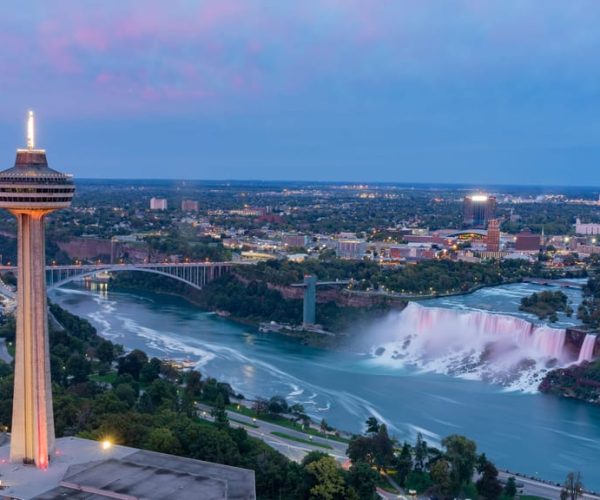 Niagara Falls Walking Tour and Skylon Tower Entry Ticket – Niagara Falls, Canada