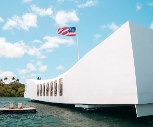 Oahu: Pearl Harbor, USS Arizona, and City Tour – Pearl Harbor, Hawaii