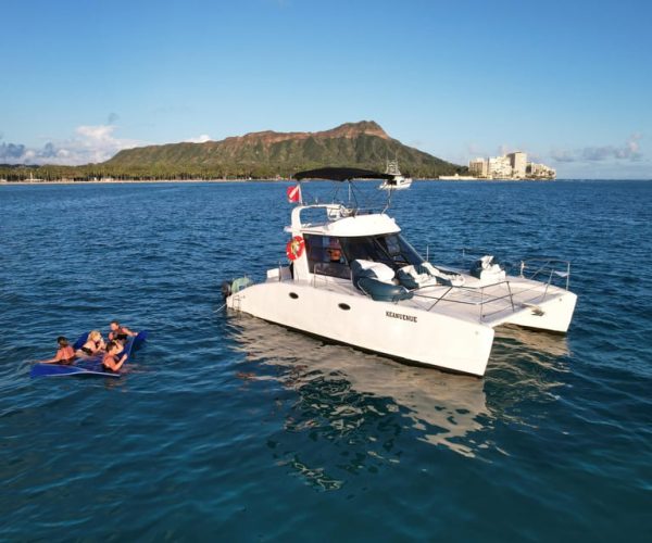 Oahu: Private Catamaran Sunset Cruise & Optional Snorkeling – Honolulu, Hawaii