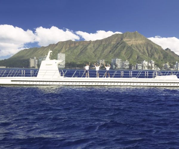 Oahu: Waikiki Submarine Tour – Honolulu, Hawaii