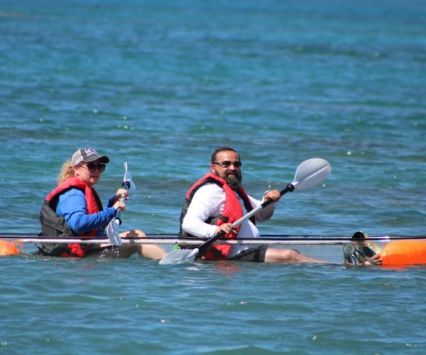 Olowalu: Guided Tour Over Reefs in Transparent Kayak – Hawaii, Hawaii