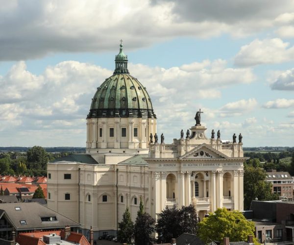 Oudenbosch: Tour at Basilica of the Holy Agatha and Barbara – North Brabant, Netherlands