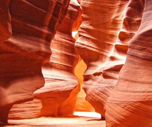 Page: Upper Antelope Canyon Tour with Navajo Guide – Upper Antelope Canyon, Arizona