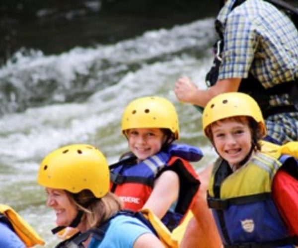 Pigeon Forge: Family-Friendly Floating Tour at the Smokies – Hartford, Tennessee