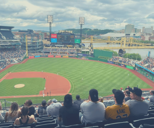 Pittsburgh: Pittsburgh Pirates Baseball Game Ticket – Pittsburgh, Pennsylvania