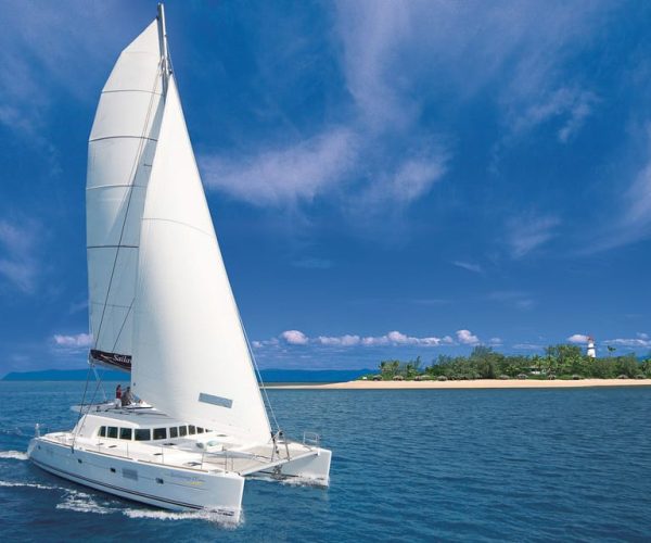 Port Douglas: Low Isles Afternoon Cruise on Luxury Catamaran – Low Isles, Australia