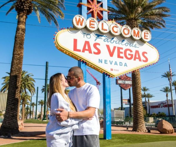 Professional photoshoot at the Welcome to Las Vegas Sign! – Las Vegas, Nevada