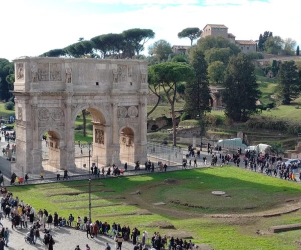 Rome: Semi-Private Colosseum&Roman Forum with Hotel Pickup – Rome, Italy