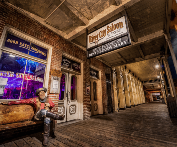 Sacramento: Gunslingers Ghosts and Ghouls Walking Tour – Sacramento, California