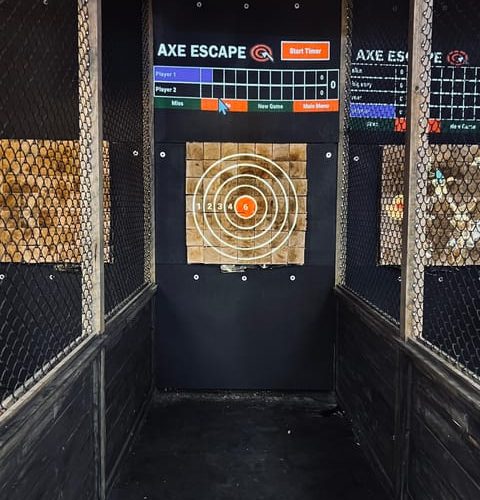 San Antonio: Axe Throwing – San Antonio, Texas