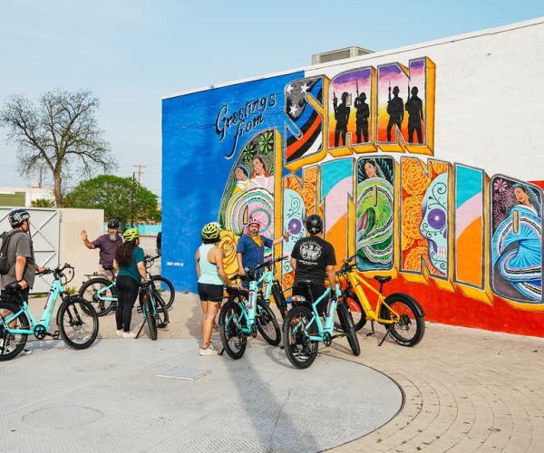 San Antonio: Murals & Hidden Gems E-Bike Tour – San Antonio, Texas