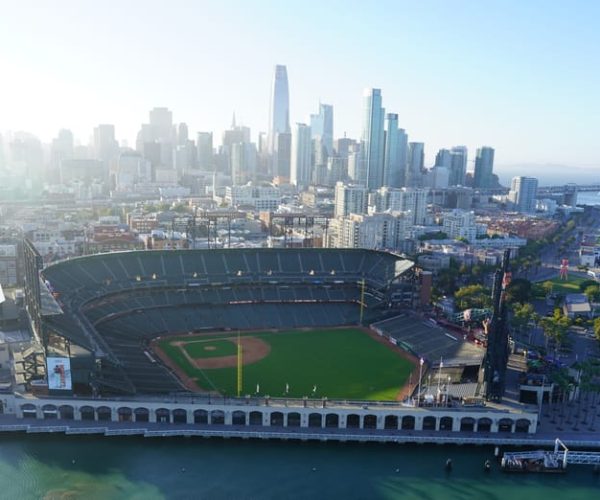 San Francisco: Giants Oracle Park Ballpark Tour – San Francisco, California