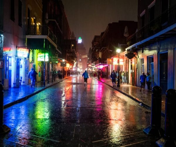 Self Guided Audio Ghost Tour in New Orleans in 6 Languages – Louisiana, United States