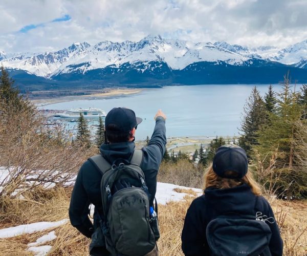 Seward: Guided Wilderness Hike with Transfer – Seward, Alaska