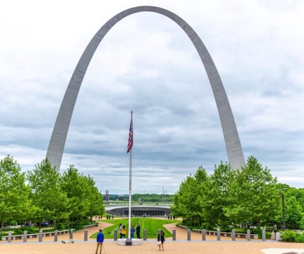 St. Louis Arch – Walking Tour and Entrance Ticket – St. Louis, Missouri