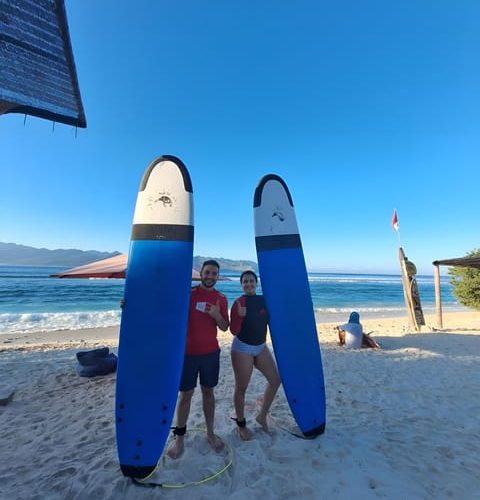 Gili Trawangan : Beginner or Intermediate Surfing Lessons – West Nusa Tenggara, Indonesia