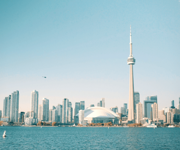 Toronto: Best of Toronto Tour with CN Tower and River Cruise – Toronto, Canada