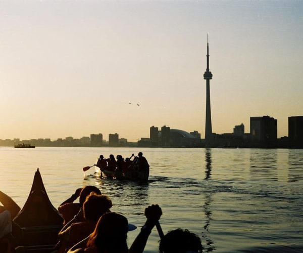 Toronto Islands: Sunset Canoe Tour – Toronto, Canada