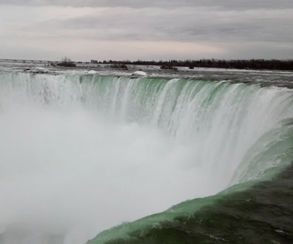 Toronto and Niagara Falls: Full-Day City and Nature Tour – Niagara Falls, New York