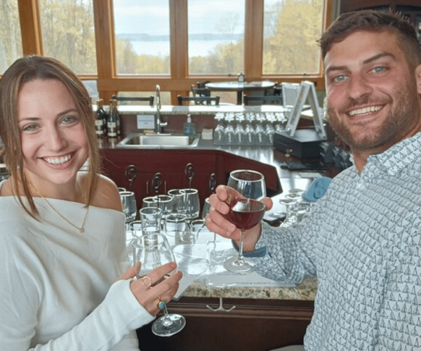 Traverse City: Old Mission Peninsula Winery Sunset Tour – Traverse City, Michigan