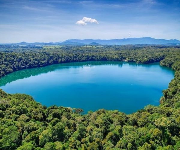 UNESCO World Heritage Rainforest Tour, Waterfalls & Volcanos – Millaa Millaa falls, Australia