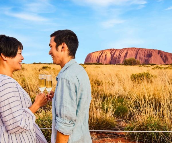 Uluru 1.5-Hour Sunset Tour with Sparkling Wine & Cheeseboard – Yulara, Australia