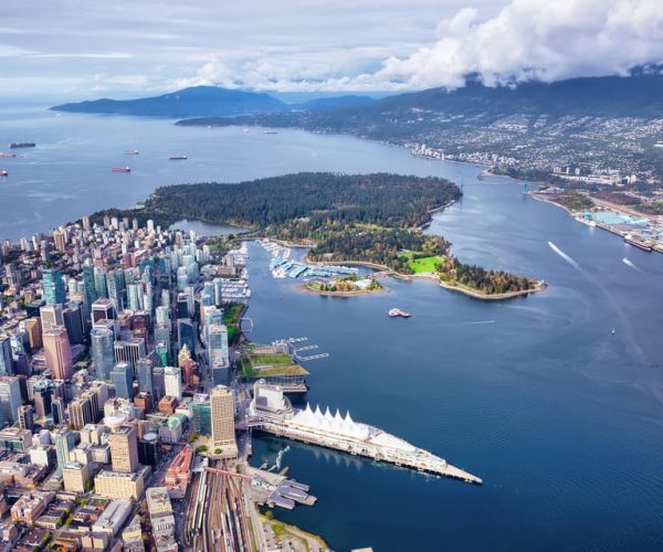 Vancouver: City Highlights Private Tour – British Columbia, Canada