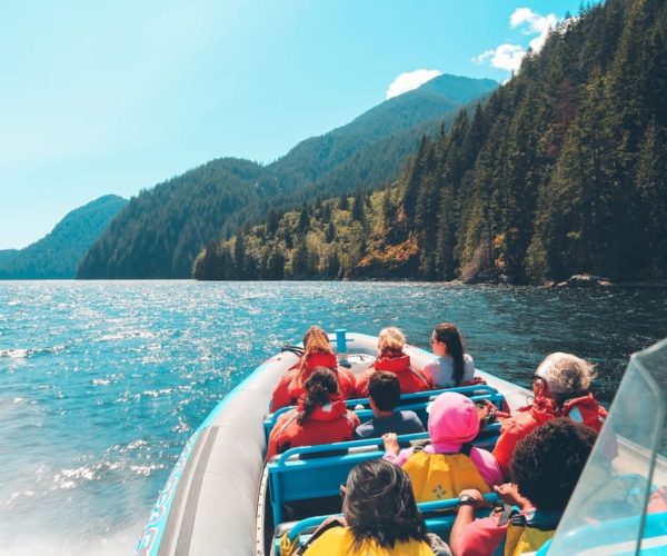 Vancouver: City and Seal Boat Tour – British Columbia, Canada