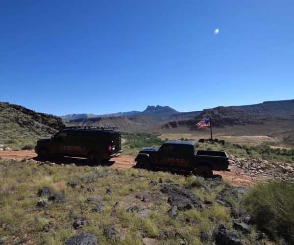 Virgin: Zion National Park Off-Road Vehicle Tour & Hike – The West Temple, Utah