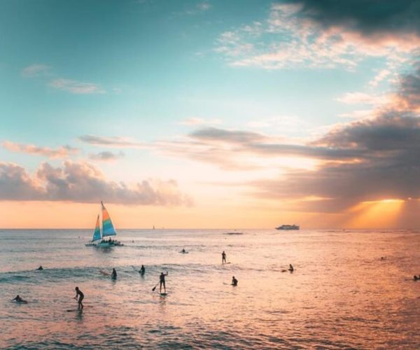 Waikiki: Sunset Catamaran Cruise – Honolulu, Hawaii