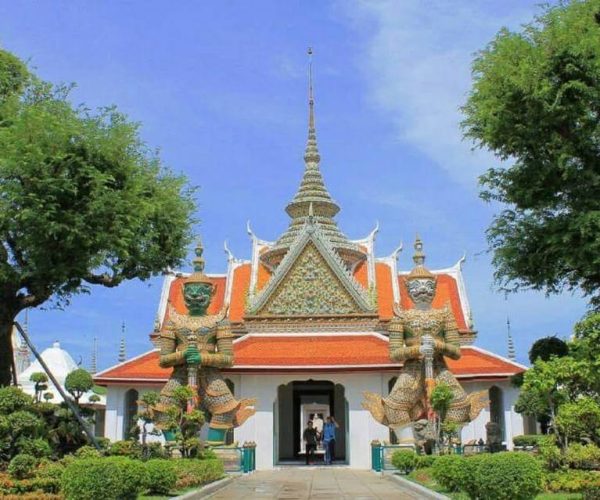 Wat Pho, Wat Arun and Wat Hong Rattanaram Private Tour – Central Thailand, Thailand