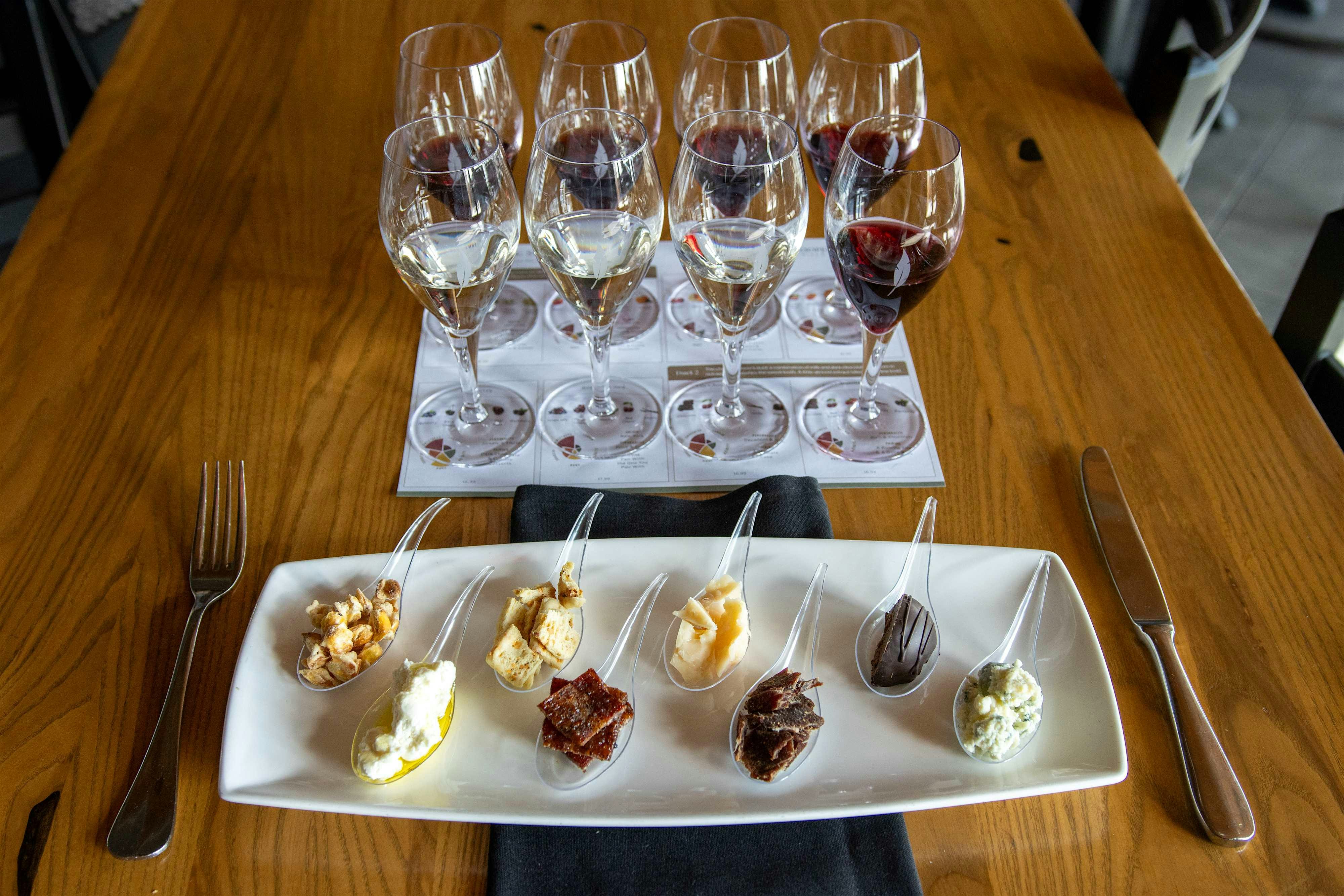 10/7 Wheeling, IL- Small Bites & Wine Flights; Junk Foodie – Wheeling, IL